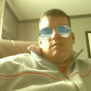 Meet your Posher, Cory